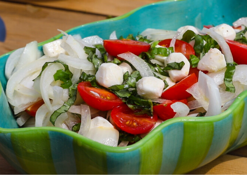 Caprese Salad with Vidalia Onions | RealSweet Onions